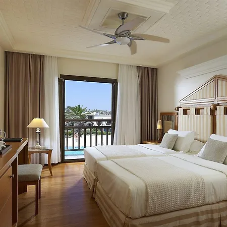 Üdülőközpont Knossos Royal 5*
