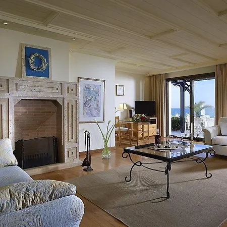 Knossos Royal
