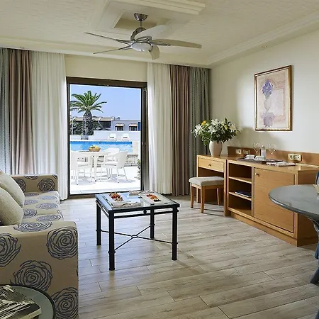 Resort Knossos Royal